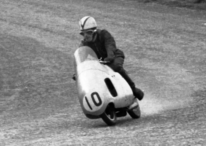 Framed Print : Jim Dakin EMC 1957 Ultra Lightweight TT Framed Print : Jim Dakin EMC 1957 Ultra Lightweight TT