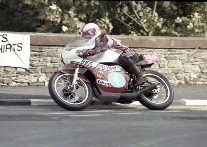 Framed Print : Jim Dunlop (Yamsel) 1978 Junior Manx Grand Prix Framed Print : Jim Dunlop (Yamsel) 1978 Junior Manx Grand Prix