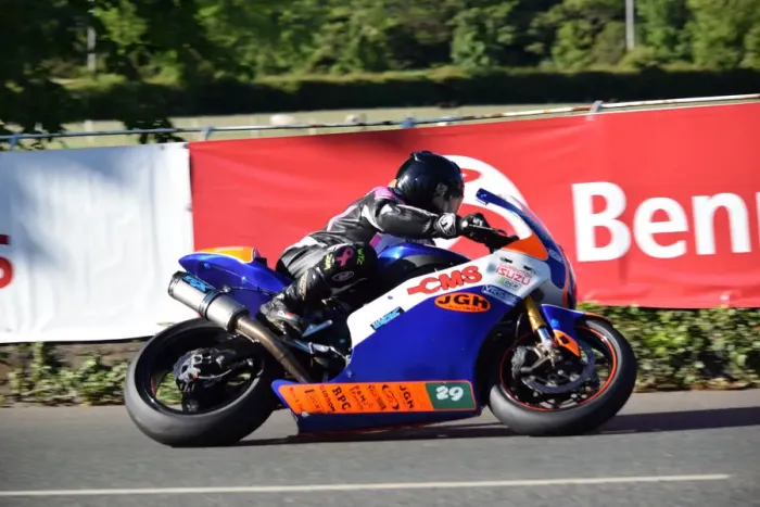 Framed Print : Jim Hodson (Kawasaki) 2019 Lightweight TT Framed Print : Jim Hodson (Kawasaki) 2019 Lightweight TT