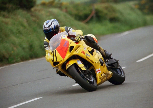 Jim Hodson (Suzuki) 2002 Senior TT