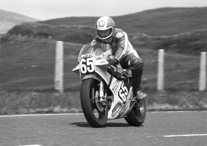 Framed Print : Jim Hodson (Yamaha) 1986 Formula Two TT Framed Print : Jim Hodson (Yamaha) 1986 Formula Two TT