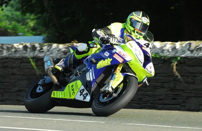 Framed Print : Jim Hodson (Yamaha) 2018 Superbike TT Framed Print : Jim Hodson (Yamaha) 2018 Superbike TT