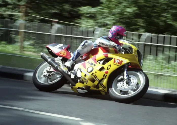 Framed Print : Jim Moodie (Yamaha) 1993 Supersport 400 TT Framed Print : Jim Moodie (Yamaha) 1993 Supersport 400 TT