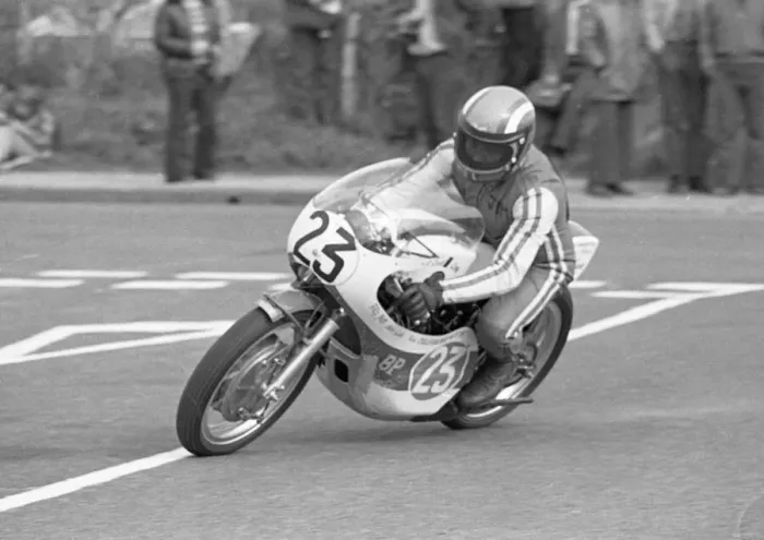 Framed Print : Jim Scott (Yamaha) 1975 Jurby Road Framed Print : Jim Scott (Yamaha) 1975 Jurby Road