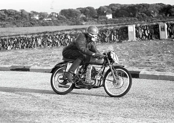 Framed Print : Jim Thomson MV 1954 Ultra Lightweight TT Framed Print : Jim Thomson MV 1954 Ultra Lightweight TT