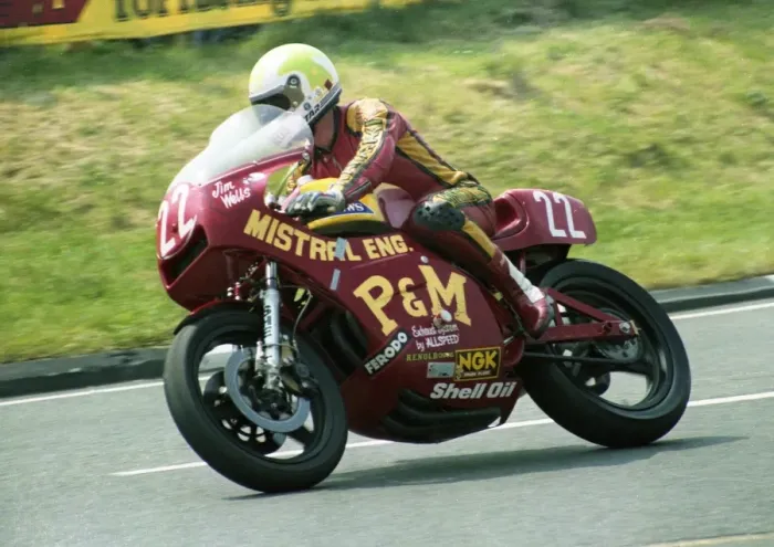 Framed Print : Jim Wells (Kawasaki) 1982 Formula One TT