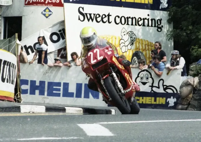 Framed Print : Jim Wells (Kawasaki) 1982 Formula One TT Framed Print : Jim Wells (Kawasaki) 1982 Formula One TT