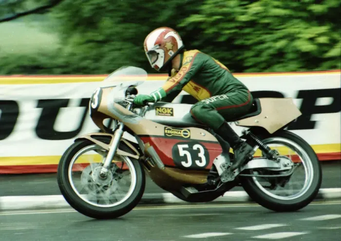 Framed Print : Jim Wells (Suzuki) 1980 Formula Three TT