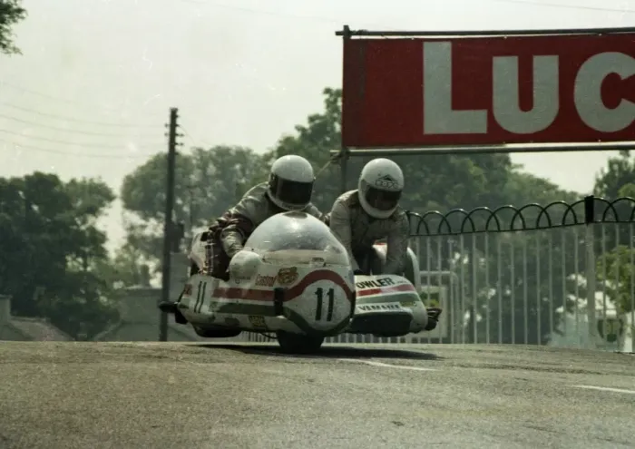 Framed Print : Jock Taylor & Kenny Arthur (Fowler Yamaha) 1978 Sidecar TT Framed Print : Jock Taylor & Kenny Arthur (Fowler Yamaha) 1978 Sidecar TT