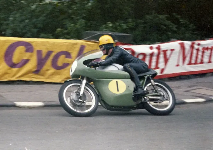 Framed Print : Joe Dunphy (Norton) 1965 Senior TT Framed Print : Joe Dunphy (Norton) 1965 Senior TT