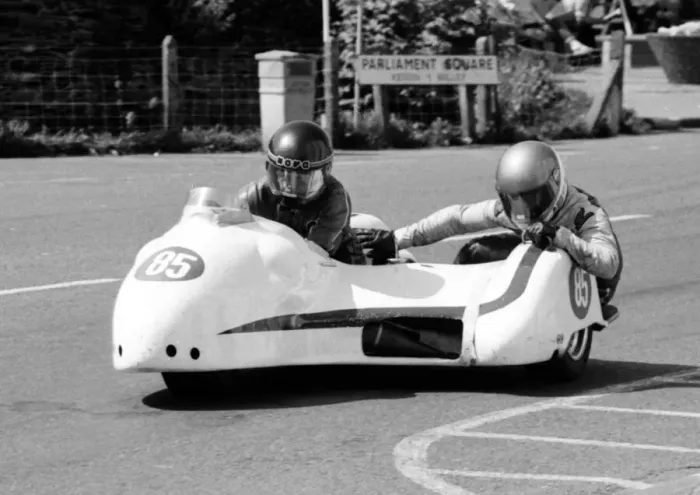 Framed Print : Joe Heys & Ray Burns (J H Yamaha) 1985 Sidecar TT Framed Print : Joe Heys & Ray Burns (J H Yamaha) 1985 Sidecar TT