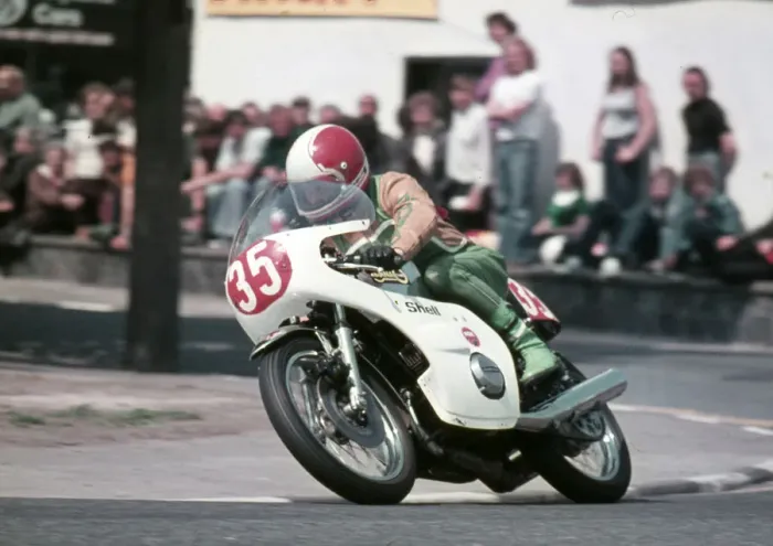 Framed Print : Joe Lindsay (Kawasaki) 1976 Production TT Framed Print : Joe Lindsay (Kawasaki) 1976 Production TT