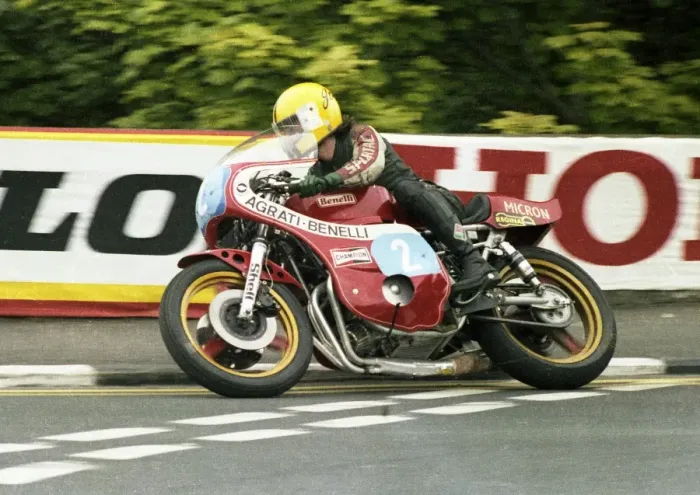Framed Print : Joey Dunlop, 1979 88-1i Framed Print : Joey Dunlop, 1979 88-1i