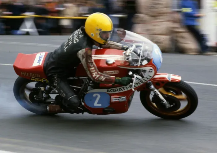 Framed Print : Joey Dunlop (Benelli) 1979 Formula Two TT Framed Print : Joey Dunlop (Benelli) 1979 Formula Two TT