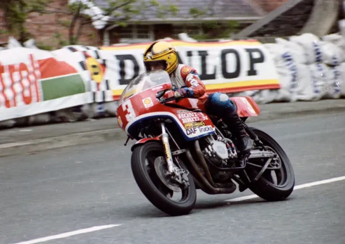 Framed Print : Joey Dunlop (Honda) 1981 Formula One TT
