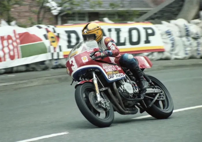 Framed Print : Joey Dunlop (Honda) 1981 Formula One TT