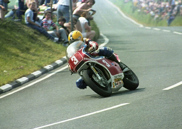 Joey Dunlop (Honda) 1982 Formula One TT