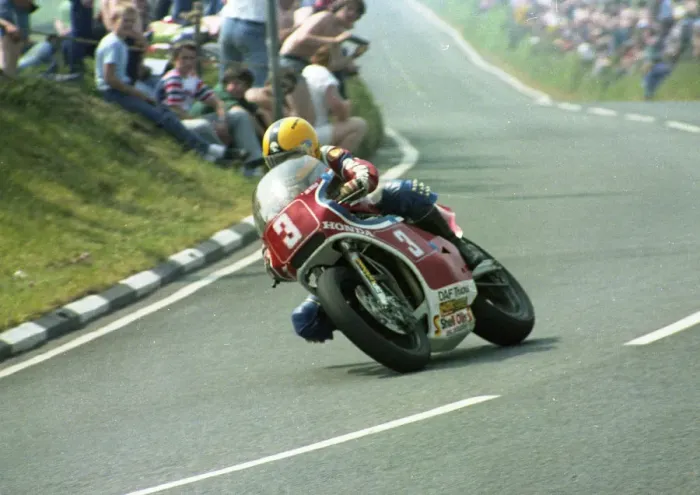 Framed Print : Joey Dunlop (Honda) 1982 Formula One TT Framed Print : Joey Dunlop (Honda) 1982 Formula One TT