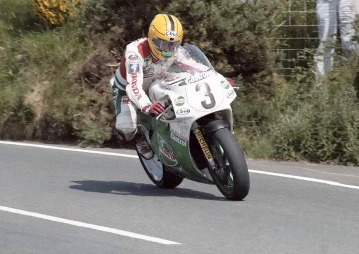 Framed Print : Joey Dunlop (Honda) 1992 Senior TT Framed Print : Joey Dunlop (Honda) 1992 Senior TT