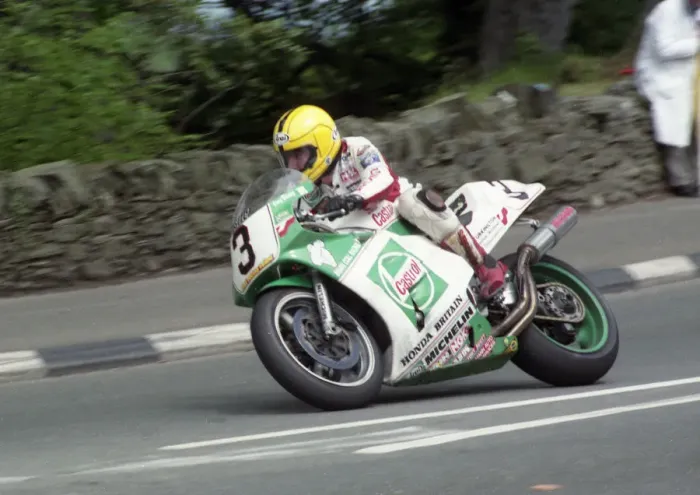 Framed Print : Joey Dunlop (Honda) 1993 Senior TT Framed Print : Joey Dunlop (Honda) 1993 Senior TT