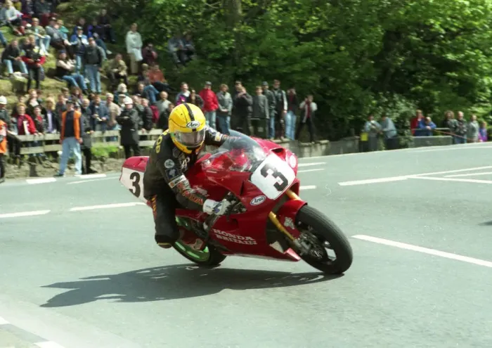Framed Print : Joey Dunlop (Honda) 1996 Formula One TT Framed Print : Joey Dunlop (Honda) 1996 Formula One TT