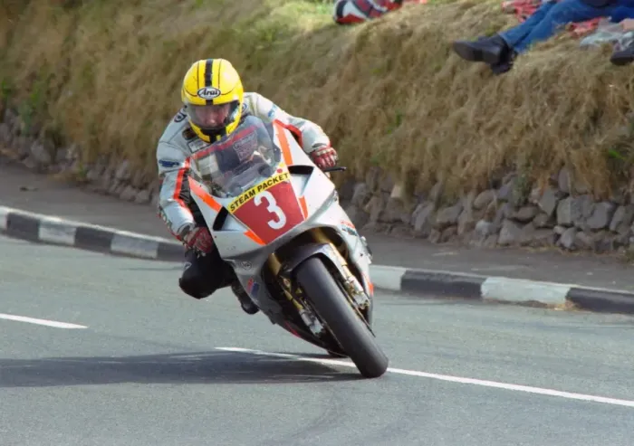 Framed Print : Joey Dunlop (Honda) 1999 Southern 100 Framed Print : Joey Dunlop (Honda) 1999 Southern 100