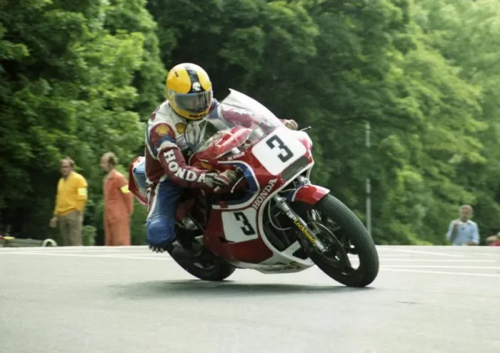 Framed Print : Joey takes Quarter Bridge: 1982 Classic TT