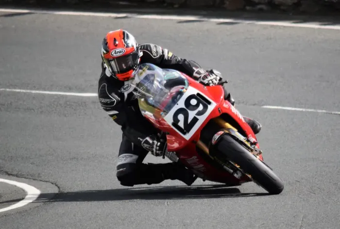 Framed Print : John Barton (Suzuki) 2018 Superbike Classic TT Framed Print : John Barton (Suzuki) 2018 Superbike Classic TT