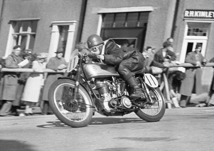 Framed Print : John Boynton (BSA) 1950 Senior Manx Grand Prix Framed Print : John Boynton (BSA) 1950 Senior Manx Grand Prix