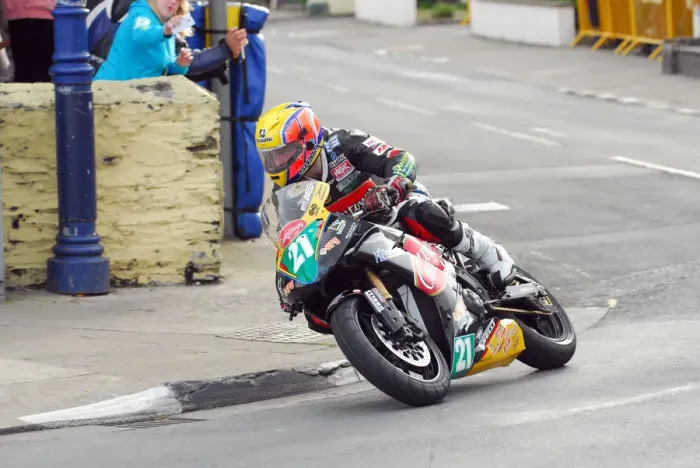 Framed Print : John Burrows (Kawasaki) 2012 Lightweight TT Framed Print : John Burrows (Kawasaki) 2012 Lightweight TT