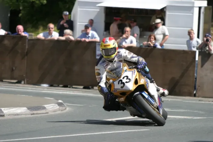 Framed Print : John Burrows (Suzuki) 2006 Superbike TT Framed Print : John Burrows (Suzuki) 2006 Superbike TT
