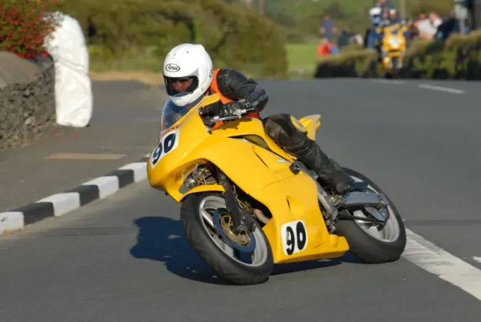 Framed Print : John Byatt (Suzuki) 2011 Southern 100 Framed Print : John Byatt (Suzuki) 2011 Southern 100