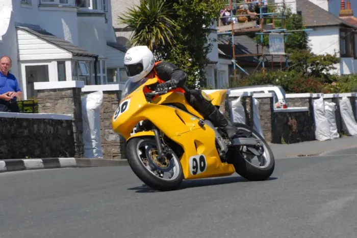Framed Print : John Byatt (Suzuki) 2011 Southern 100 Framed Print : John Byatt (Suzuki) 2011 Southern 100