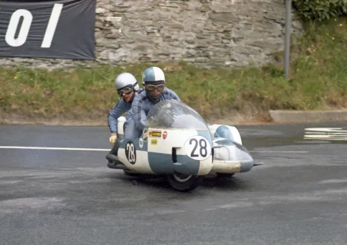 Framed Print : John Crick & D Senior (BSA) 1971 500 Sidecar TT Framed Print : John Crick & D Senior (BSA) 1971 500 Sidecar TT