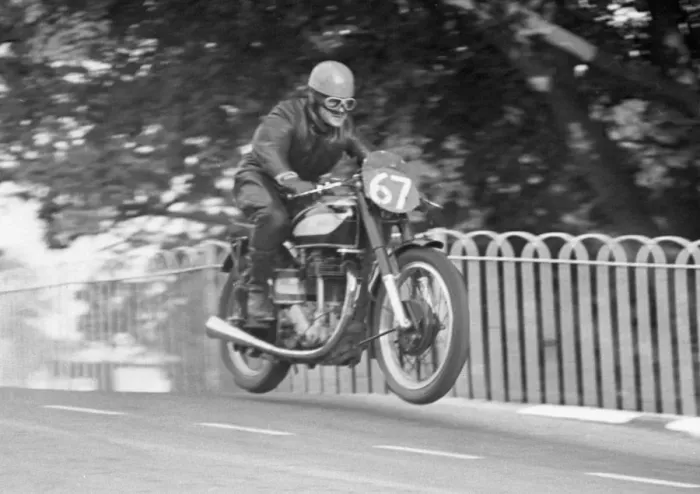 Framed Print : John Dale (Norton) 1950 Senior TT Framed Print : John Dale (Norton) 1950 Senior TT