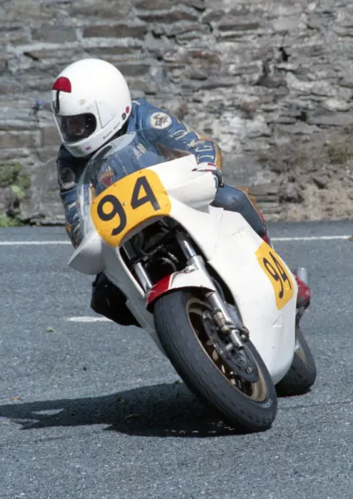Framed Print : John Davis (Suzuki) 1990 Senior Manx Grand Prix Framed Print : John Davis (Suzuki) 1990 Senior Manx Grand Prix