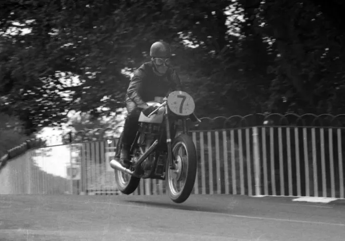 Framed Print : John Denty (BSA) 1960 Junior Manx Grand Prix Framed Print : John Denty (BSA) 1960 Junior Manx Grand Prix