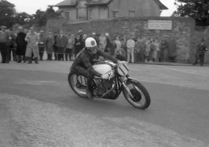 Framed Print : John Dunne (Norton) 1960 Southern 100 Framed Print : John Dunne (Norton) 1960 Southern 100
