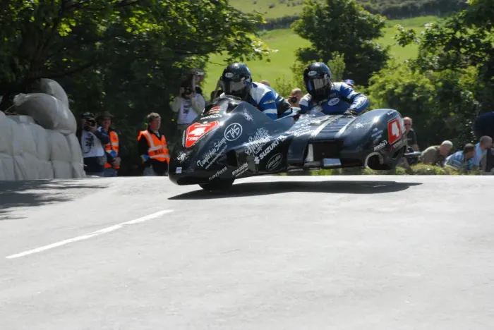 Framed Print : John Holden & Andrew Winkle (LCR Suzuki) 2009 Sidecar TT
