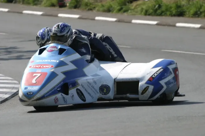 Framed Print : John Holden & Andrew Winkle (Suzuki) 2007 Sidecar TT Framed Print : John Holden & Andrew Winkle (Suzuki) 2007 Sidecar TT