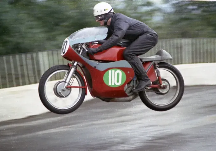Framed Print : John Holt (DMW) 1967 Lightweight Manx Grand Prix Framed Print : John Holt (DMW) 1967 Lightweight Manx Grand Prix
