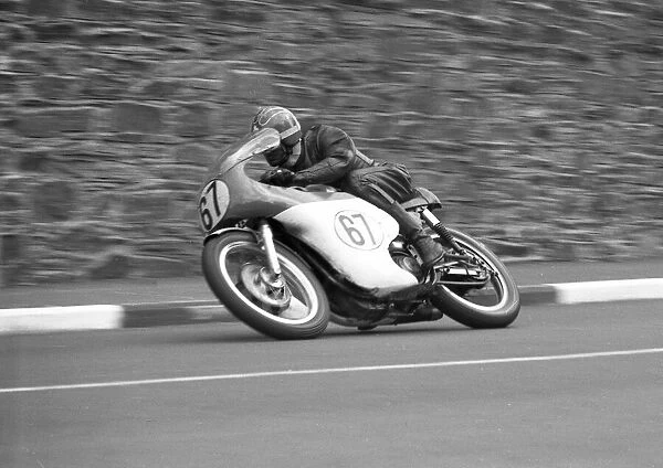 John Jacques (Norton) 1963 Senior Manx Grand Prix