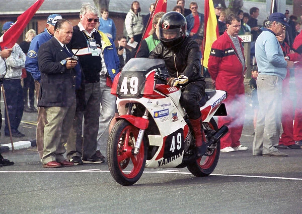 John Kiddie (Yamaha) 1990 Lightweight 400 TT