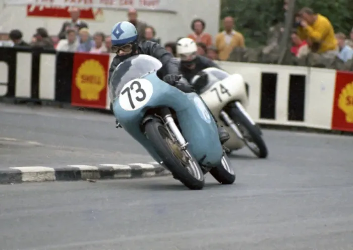 Framed Print : John Learmonth (Norton) 1968 Junior Manx Grand Prix Framed Print : John Learmonth (Norton) 1968 Junior Manx Grand Prix