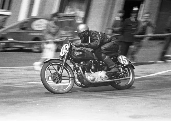 Framed Print : John Mason (Ariel) 1953 Senior Clubman TT Framed Print : John Mason (Ariel) 1953 Senior Clubman TT
