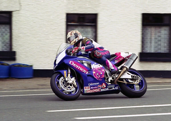 John McGuinness (Honda) 2000 Formula One TT