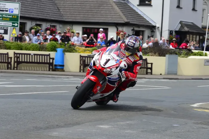 Framed Print : John McGuinness (Honda) 2014 Senior TT Framed Print : John McGuinness (Honda) 2014 Senior TT