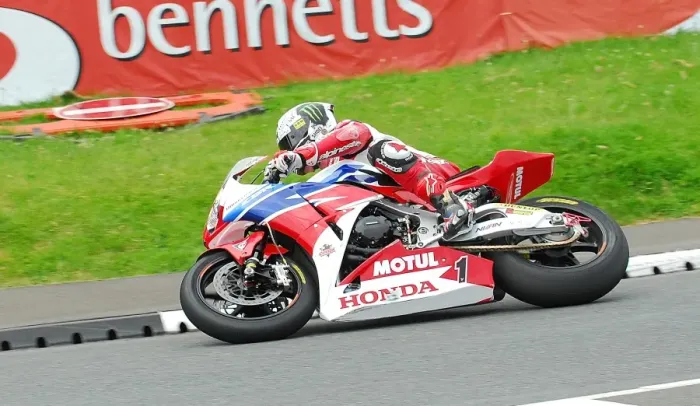 Framed Print : John McGuinness (Honda) 2015 Senior TT Framed Print : John McGuinness (Honda) 2015 Senior TT