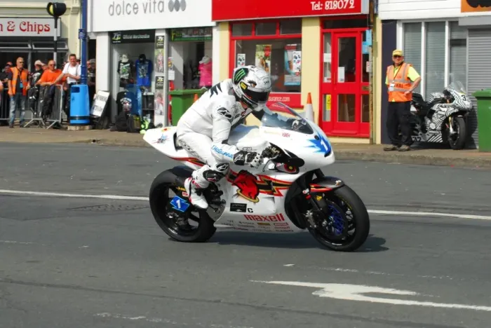 Framed Print : John McGuinness (Mugen) 2016 Zero TT Framed Print : John McGuinness (Mugen) 2016 Zero TT