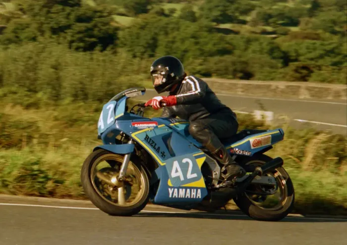 Framed Print : John Phillips (Cliffe Yamaha) 1987 Junior Manx Grand Prix Framed Print : John Phillips (Cliffe Yamaha) 1987 Junior Manx Grand Prix